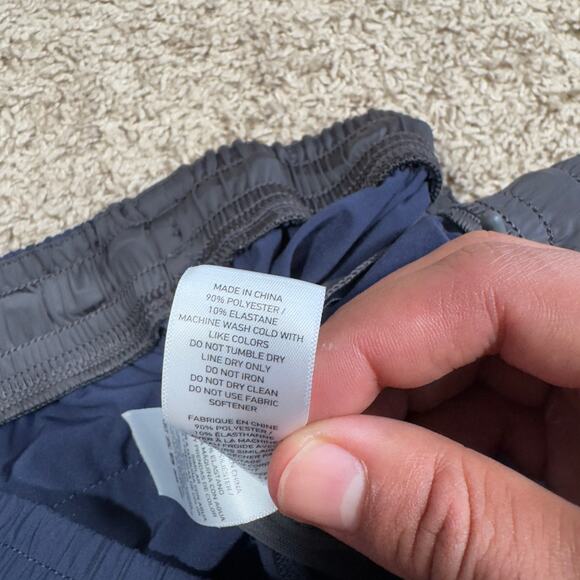 Rhone Mako Unlined Short Mens Medium 9" Blue Athletic Gym Training - Picture 8 of 9